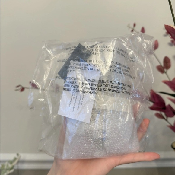 KATE SPADE 3D FLORA FLOWER BOUQUET KEYCHAIN BAG CHARM KK974  NWT - Picture 3 of 10